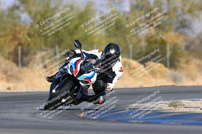 media/Jan-08-2022-SoCal Trackdays (Sat) [[1ec2777125]]/Turn 2 (150pm)/